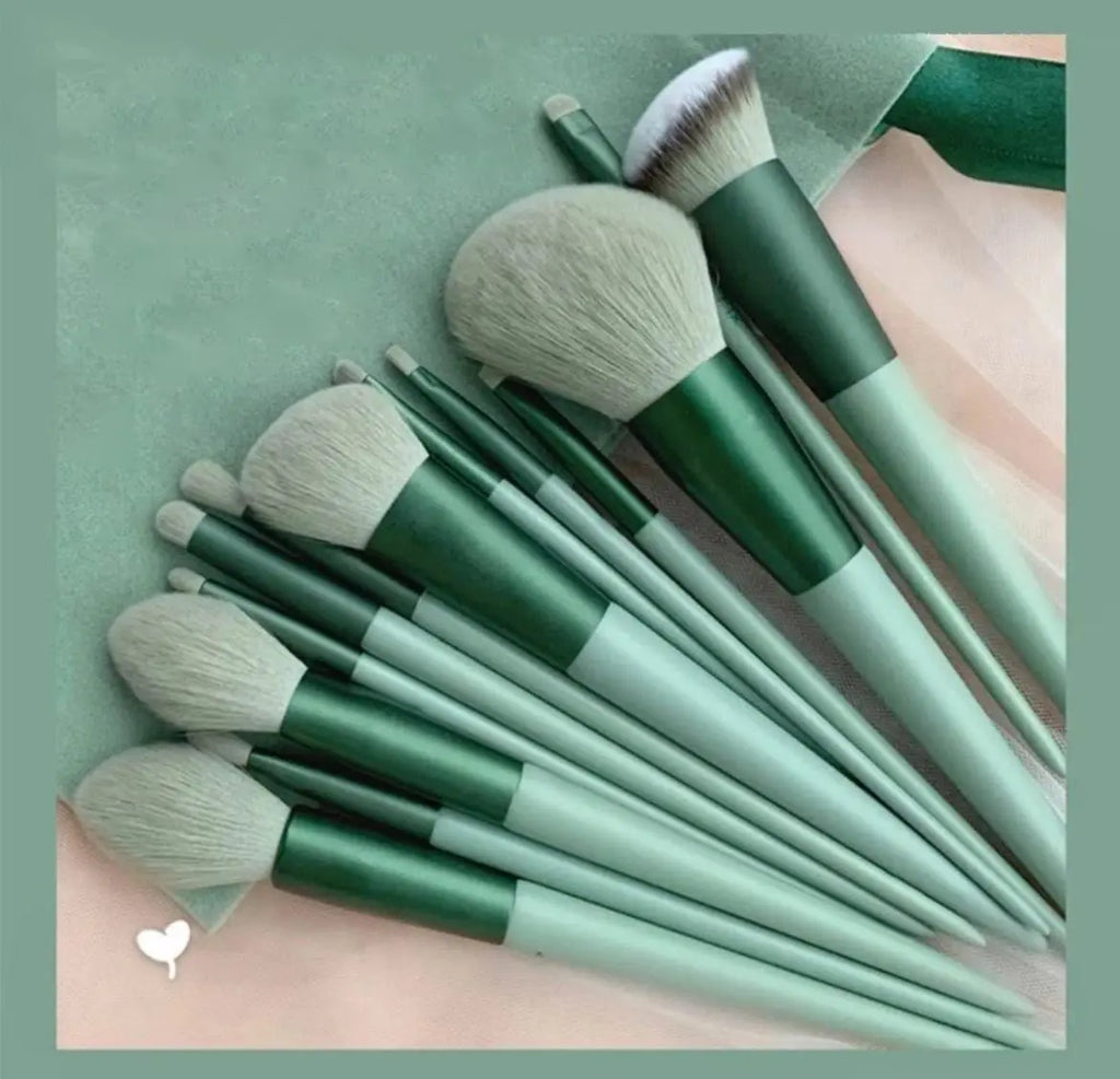 Super Kit De 13 Pinceles Y Brochas Para Maquillaje + Bolso